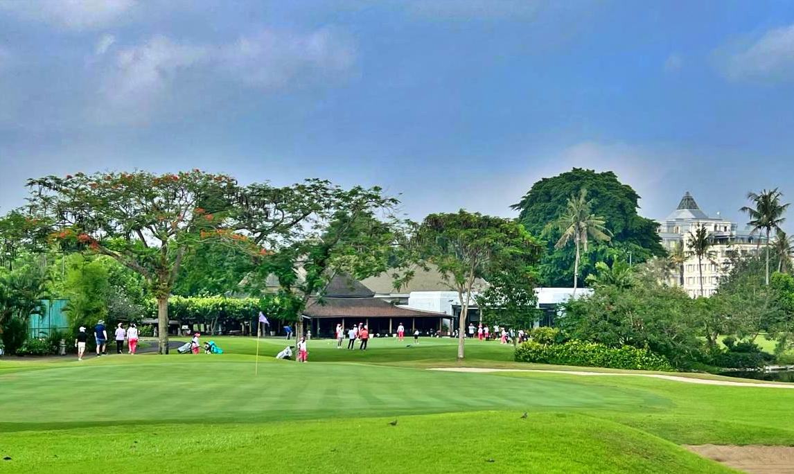 hyatt regency golf
