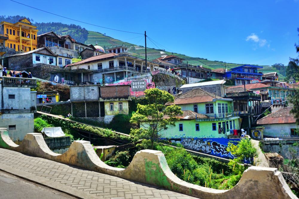 nepal van java