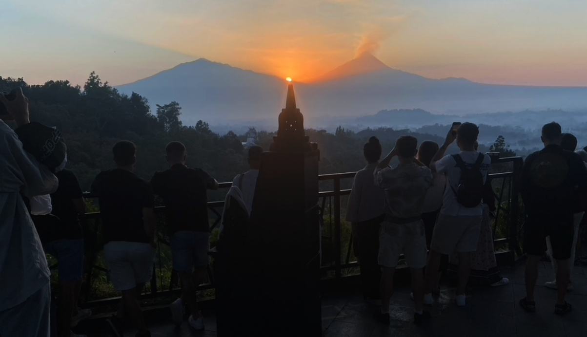 punthuk setumbu borobudur explore 1 day